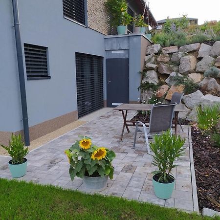 Apartman Eliska Vinohradni 200 Lägenhet Šimonovice Exteriör bild