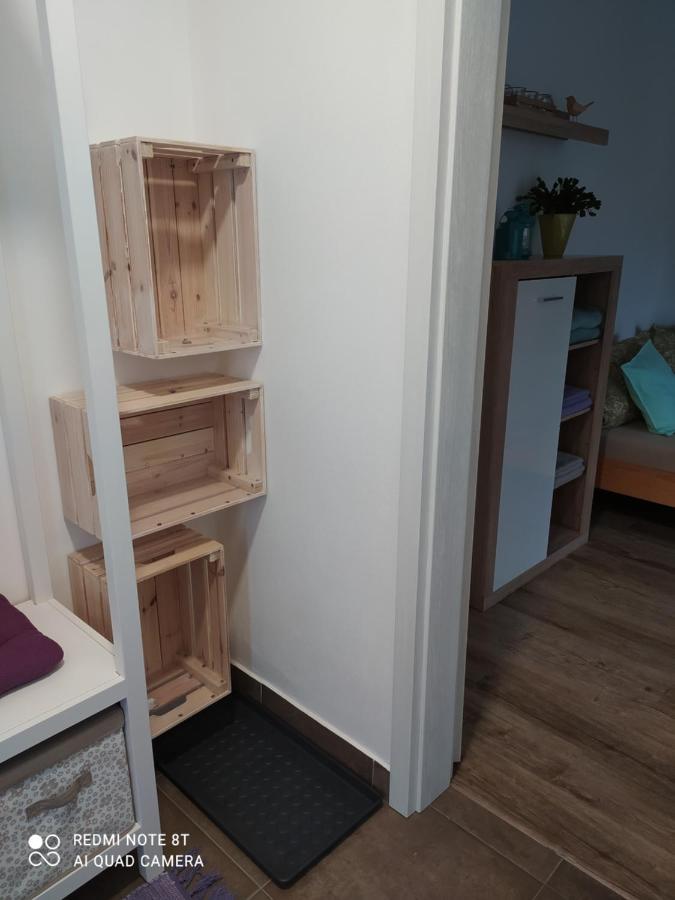 Apartman Eliska Vinohradni 200 Lägenhet Šimonovice Exteriör bild